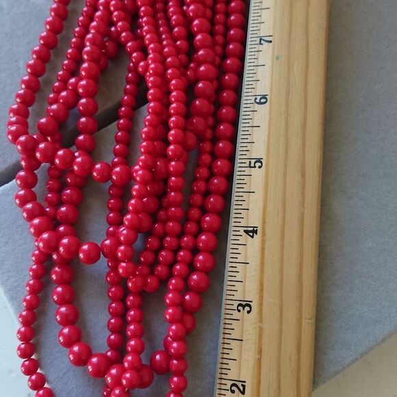 H & M Red multi layed beads necklace - Picture 3 of 7